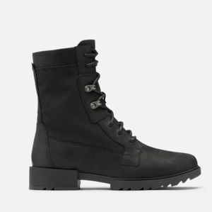 Sorel Emelie Lace II boot. Black lace up.